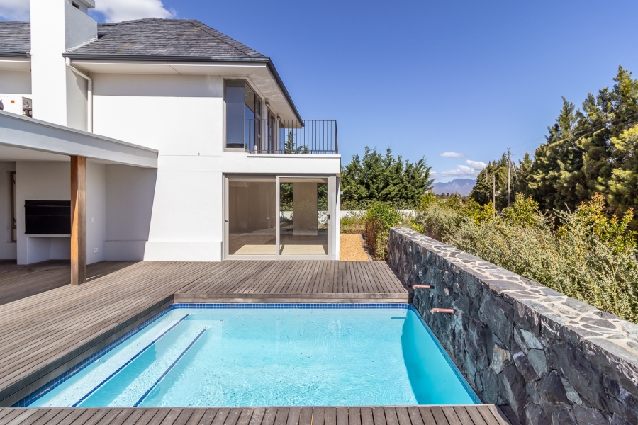 4 Bedroom Property for Sale in Pearl Valley at Val de Vie Western Cape